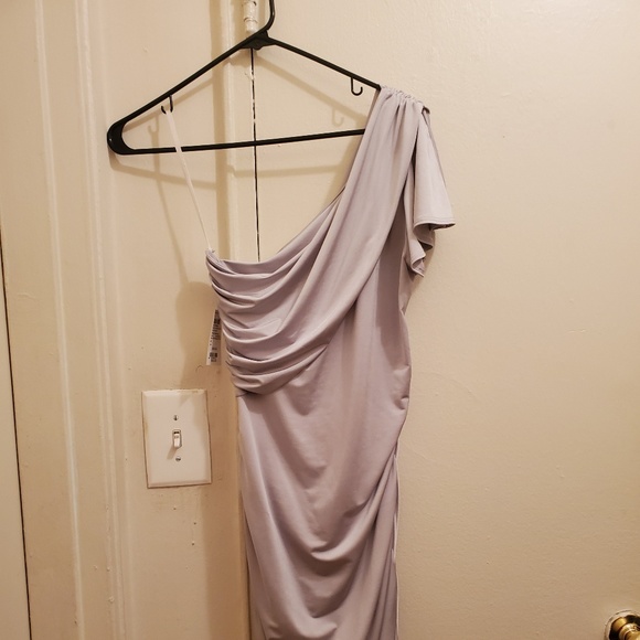 Off the shoulder Silver ruched dress - Picture 1 of 6